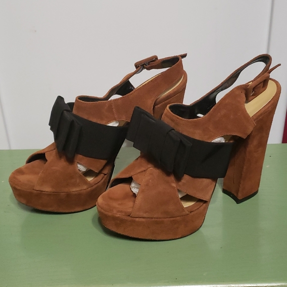 Suede Mega Platforms from Essentials Antwerp - Picture 3 of 5